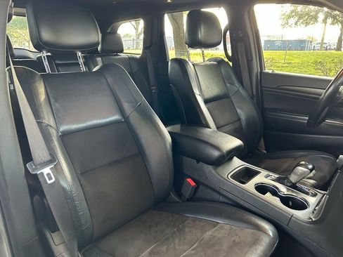 Used 2020 Jeep Grand Cherokee Altitude RWD image 16