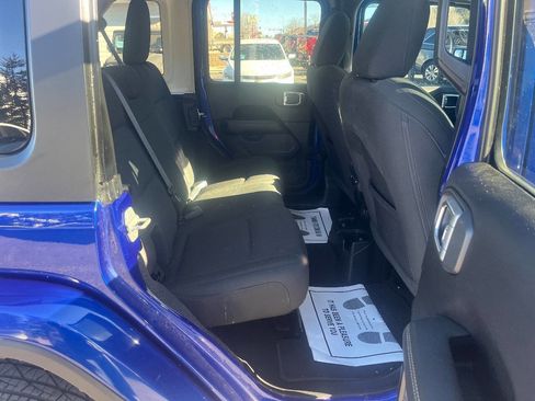 Used 2020 Jeep Wrangler Unlimited Sahara w/ LED Lighting Group image 15