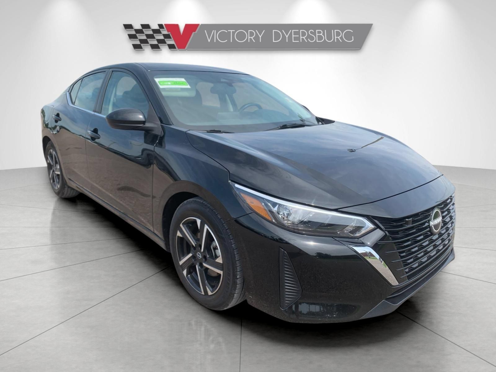 Used 2025 Nissan Sentra SV FWD image 1