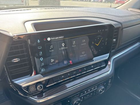 Used 2025 Chevrolet Silverado 1500 LT AWD/4WD image 8