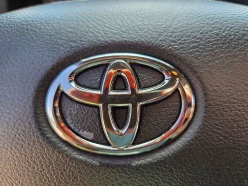 Used 2023 Toyota Tacoma TRD Off-Road w/ Technology Package image 28