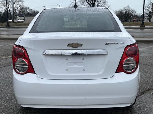 Used 2016 Chevrolet Sonic LT image 8