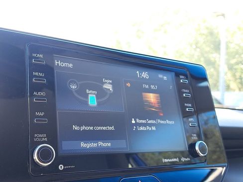 Used 2022 Toyota Venza LE image 22