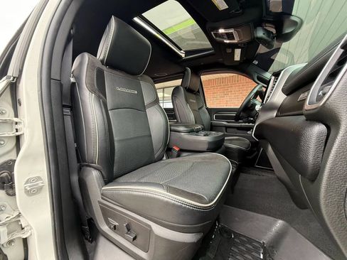 Used 2024 RAM 3500 Laramie w/ Night Edition image 34