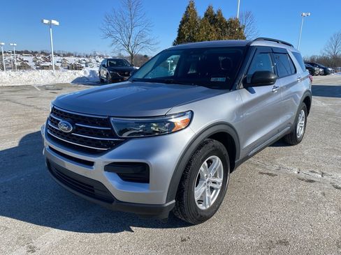 Used 2021 Ford Explorer XLT image 7