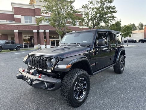 New 2025 Jeep Wrangler Unlimited Rubicon w/ Steel Bumper Group image 7
