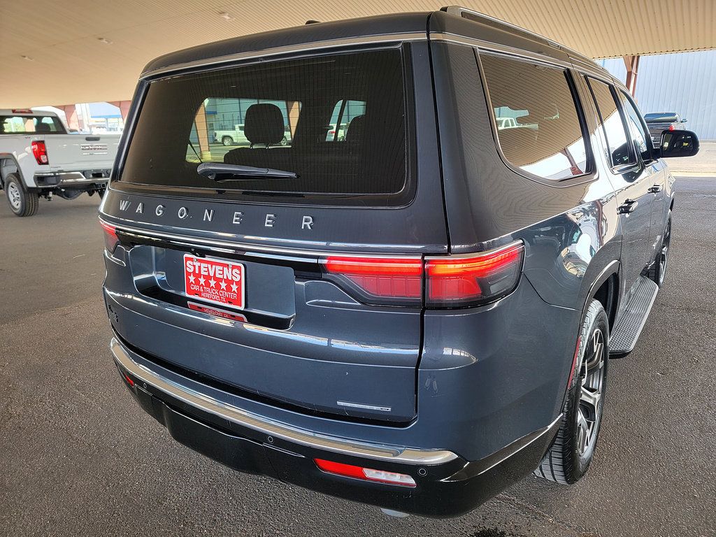 Used 2024 Jeep Wagoneer Series III AWD/4WD image 7