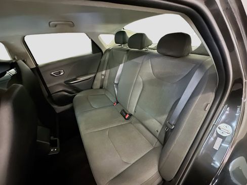 Used 2025 Kia K4 FWD image 28
