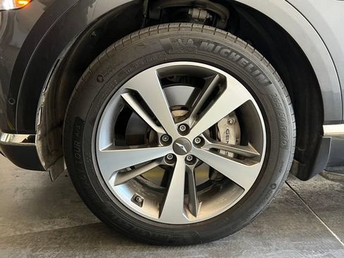 Used 2021 Genesis GV80 3.5T w/ Advanced Package 06 AWD/4WD image 9