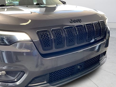 Used 2022 Jeep Cherokee Latitude AWD/4WD image 28