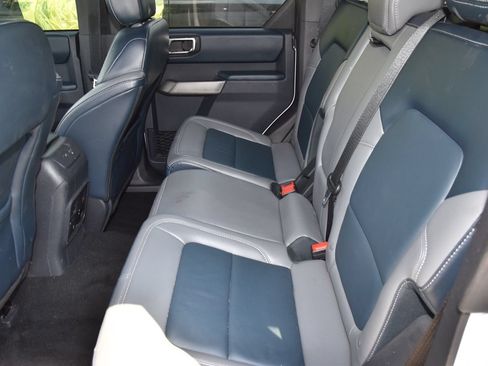 Certified 2023 Ford Bronco Outer Banks w/ Sasquatch Package AWD/4WD image 12