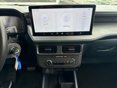 Used 2025 Ford Maverick XL w/ Equipment Group 102A AWD/4WD image 30