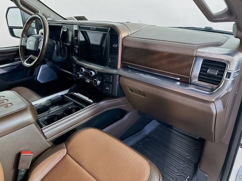 Used 2025 Ford F450 King Ranch w/ FX4 Off-Road Package AWD/4WD image 31