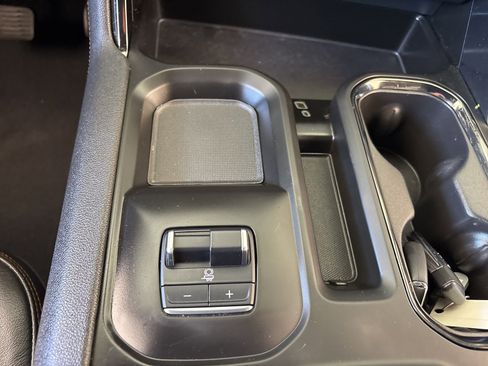Certified 2024 GMC Sierra 2500 AT4 w/ AT4 Premium Plus Package AWD/4WD image 29