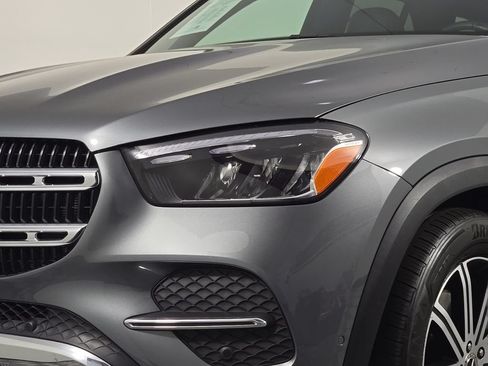 Certified 2025 Mercedes-Benz GLE 450e 4MATIC w/ Driver Assistance Package image 12