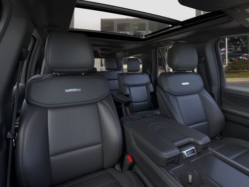New 2026 Ford Expedition Max Platinum w/ Stealth Appearance Package AWD/4WD image 32