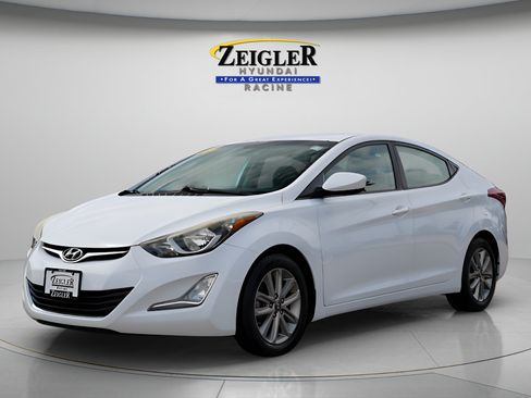 Used 2016 Hyundai Elantra SE w/ Option Group 02 FWD image 3