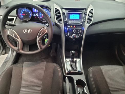 Used 2016 Hyundai Elantra GT FWD image 22