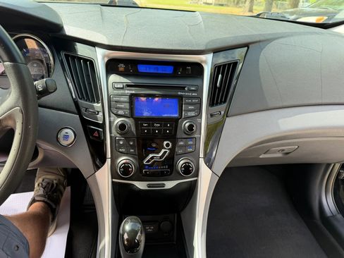 Used 2013 Hyundai Sonata Limited image 18