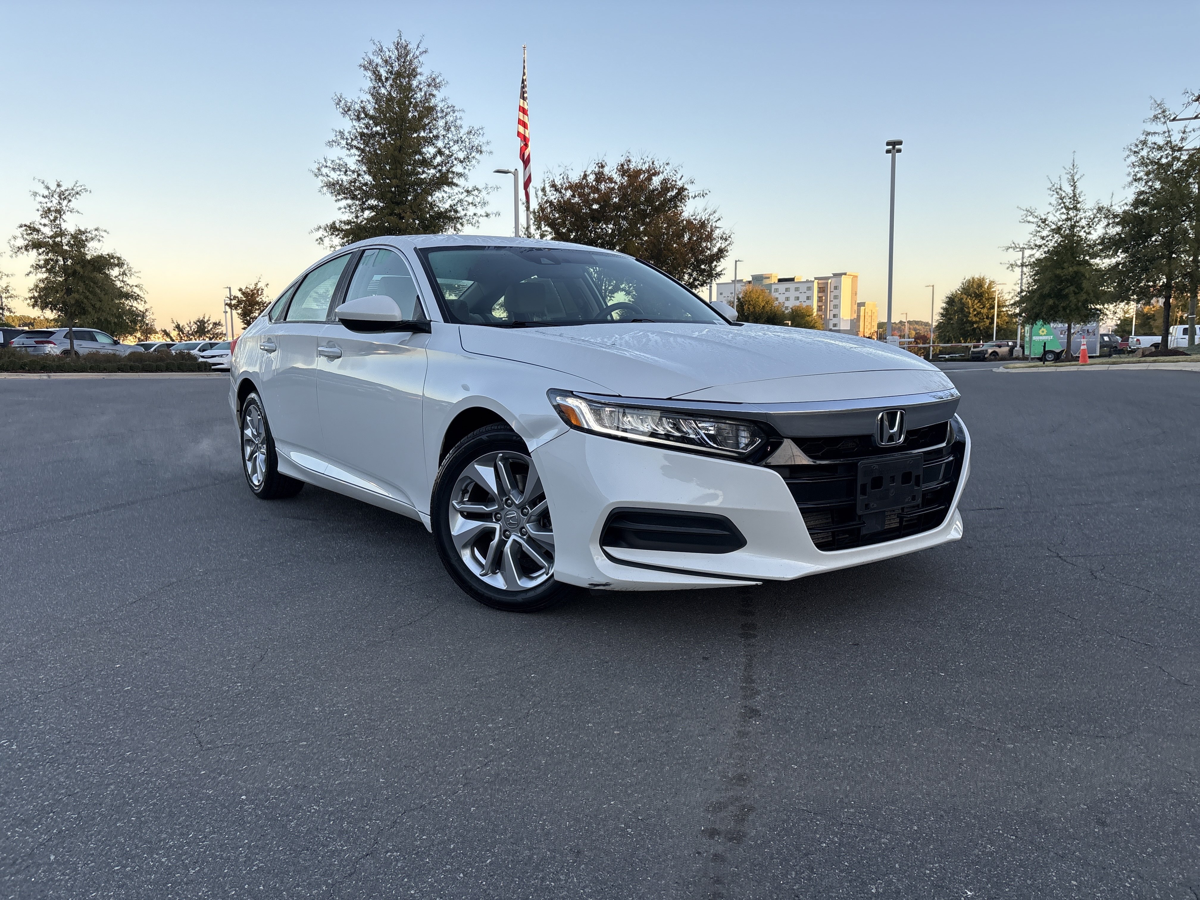 Used 2018 Honda Accord LX image 2