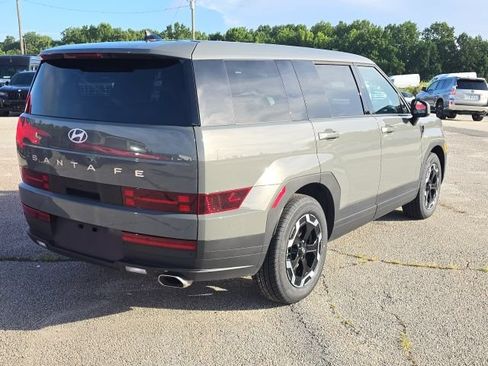 Used 2024 Hyundai Santa Fe SE FWD image 5