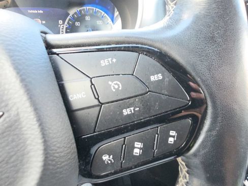 Used 2020 Chrysler Pacifica Touring-L w/ Advanced Safetytec Group FWD image 28