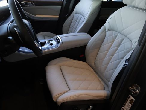 New 2026 BMW X5 xDrive40i w/ Climate Comfort Package image 46