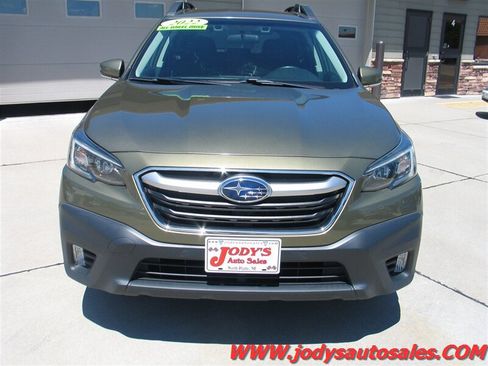 Used 2022 Subaru Outback Premium AWD/4WD image 31