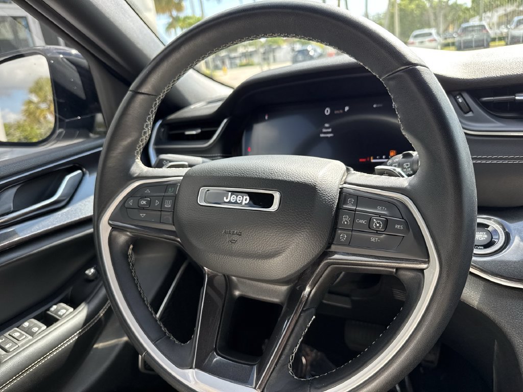 Used 2022 Jeep Grand Cherokee Altitude AWD/4WD image 55
