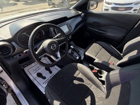 Used 2019 Nissan Kicks S FWD image 23