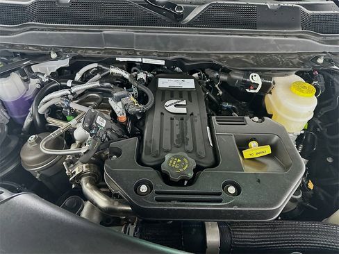 New 2026 RAM 3500 Limited w/ Towing Technology Group image 18