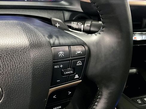 Used 2023 Toyota Crown Platinum image 24