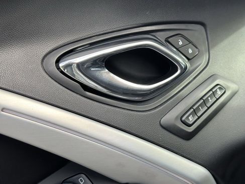 Used 2016 Chevrolet Camaro SS image 22