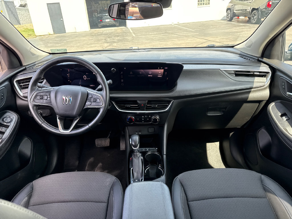 Certified 2024 Buick Encore GX Preferred FWD image 27