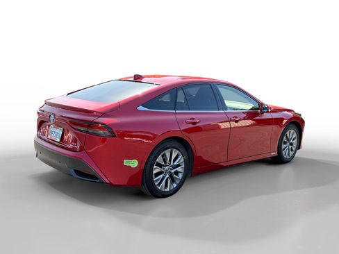 Used 2022 Toyota Mirai w/ Advanced Technology Package RWD image 5