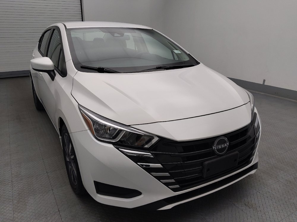 Used 2023 Nissan Versa SV w/ Trunk Package FWD image 14