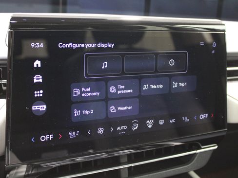 Used 2025 Lincoln Nautilus Reserve AWD/4WD image 12