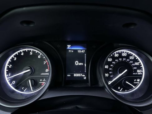 Used 2021 Toyota Camry SE FWD image 18