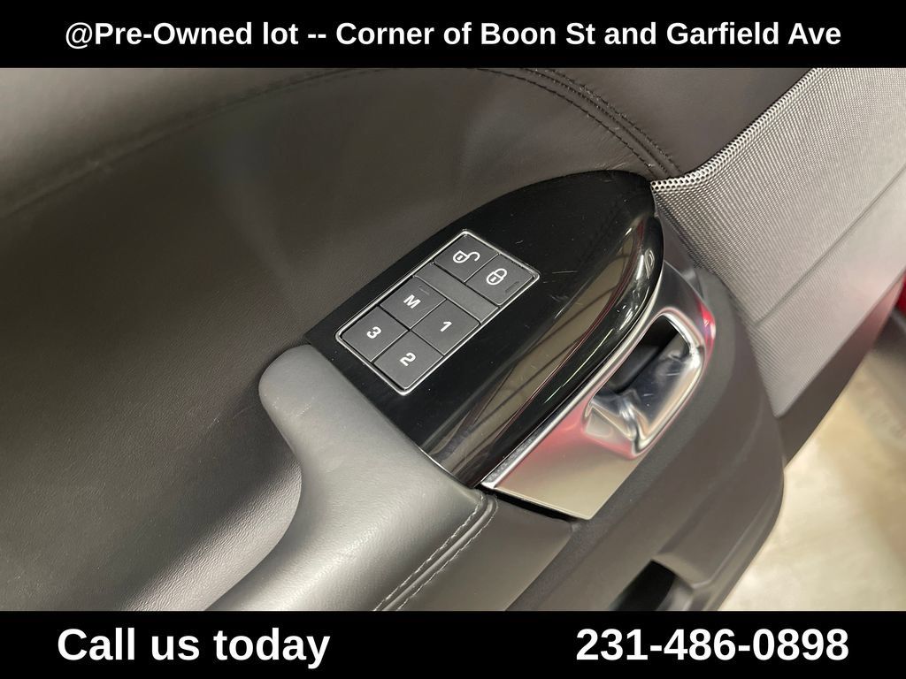 Used 2019 Land Rover Range Rover Sport HSE Dynamic AWD/4WD image 15