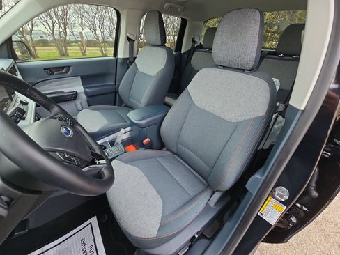 Certified 2024 Ford Maverick XLT w/ XLT Luxury Package image 11