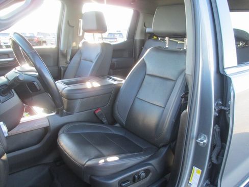 Used 2021 GMC Sierra 1500 SLT w/ SLT Premium Package image 17