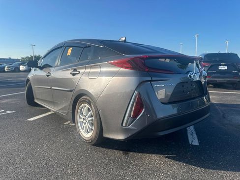 Used 2021 Toyota Prius Prime Limited w/ Carpet Mat Package (TMS) FWD image 9