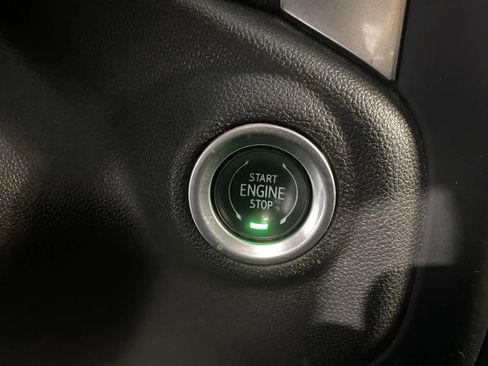 Used 2021 Chevrolet Silverado 1500 LT image 16