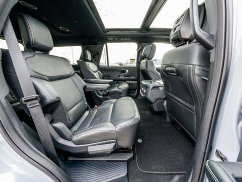 New 2026 Ford Expedition Platinum w/ Stealth Performance Package AWD/4WD image 16