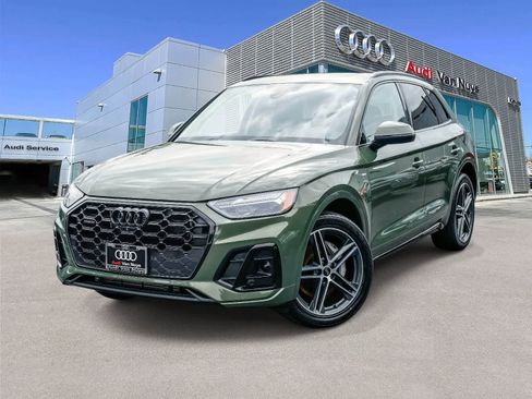 Used 2023 Audi Q5 e Premium Plus w/ Premium Plus Package image 1
