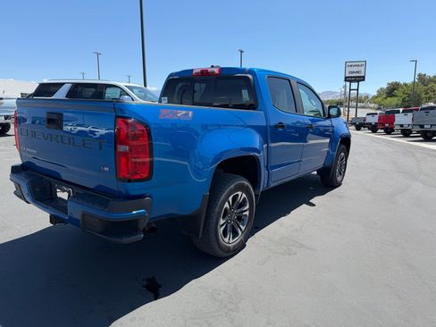 Used 2021 Chevrolet Colorado Z71 AWD/4WD image 3