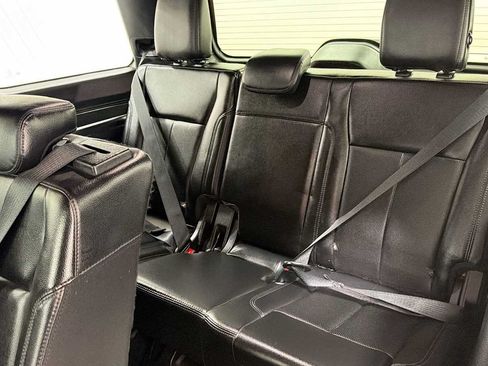 Used 2020 Ford Expedition XLT w/ Equipment Group 202A AWD/4WD image 22