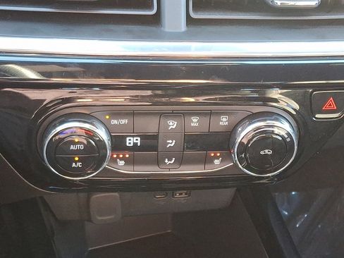 Used 2025 Chevrolet Trax RS w/ Driver Confidence Package image 16