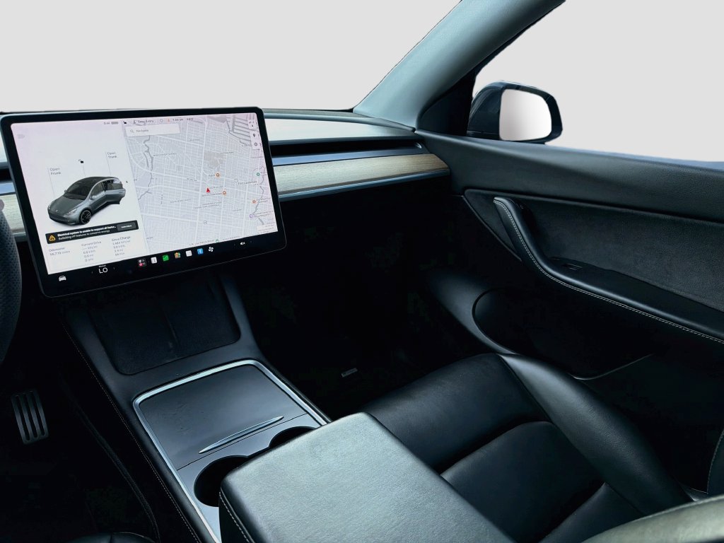 Used 2022 Tesla Model Y Performance AWD/4WD image 23