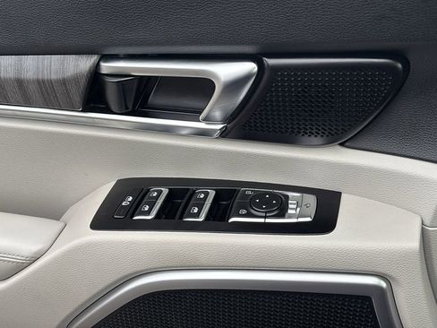 Used 2023 Kia Telluride EX image 14